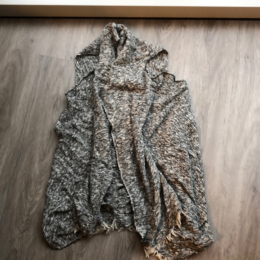 Gray and black cardigan wrap